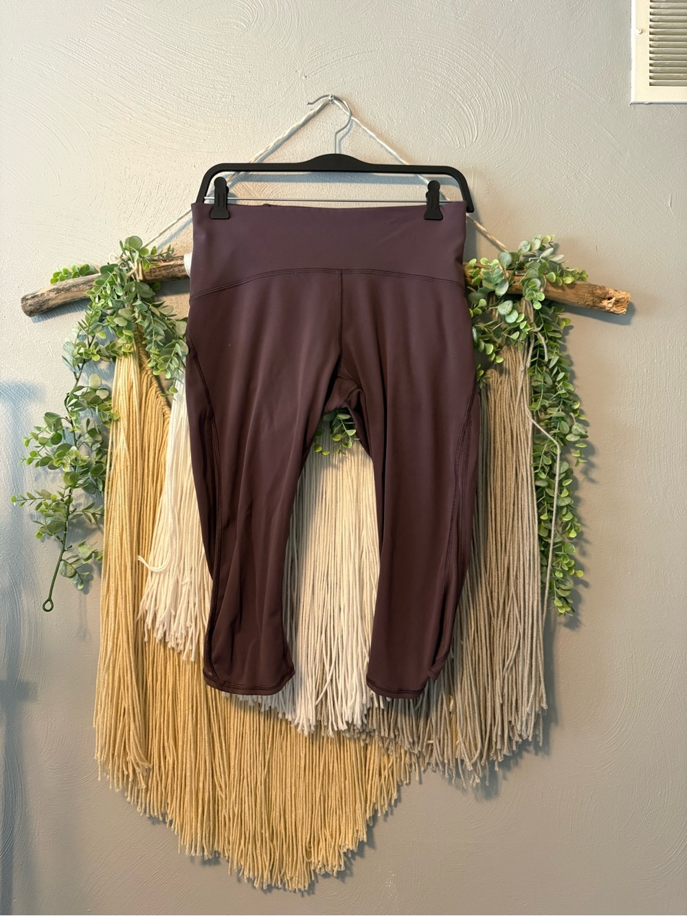 Lululemon athletica Plum Cropped Leggings